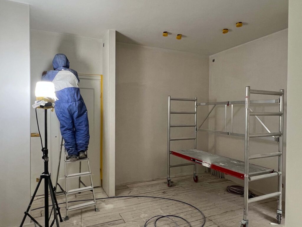 22F8630B-5055-48C0-9C9B-9DE4270BBB66